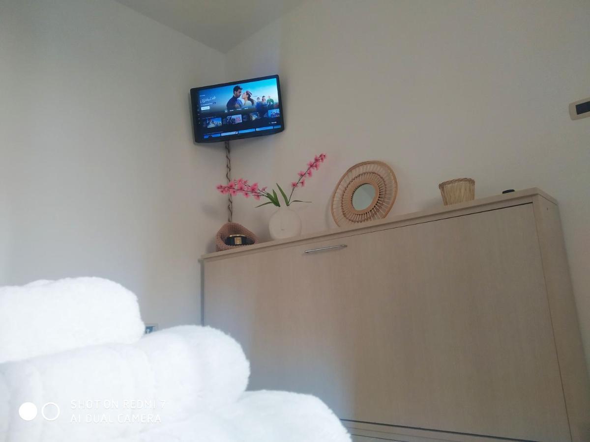 Aurisa Apartment Bari Zewnętrze zdjęcie